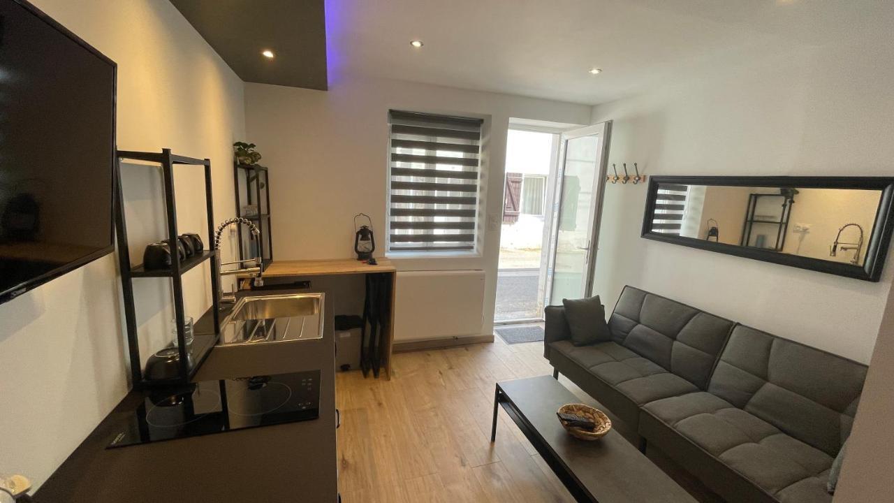 Bienvenue Chez Vous "Appartement Classe 2 Etoiles En Rdc Avec Espace Exterieur Et Parking" Доль Экстерьер фото