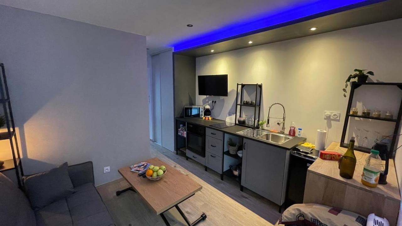 Bienvenue Chez Vous "Appartement Classe 2 Etoiles En Rdc Avec Espace Exterieur Et Parking" Доль Экстерьер фото